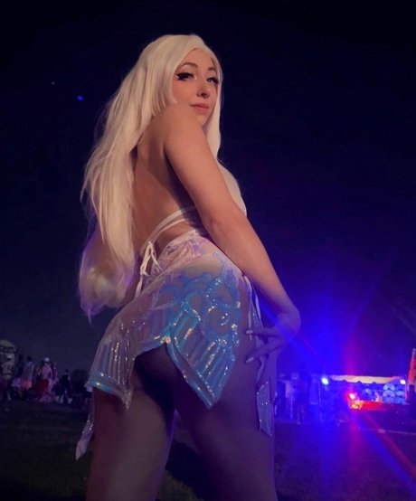 HowToMia desnuda onlyfans