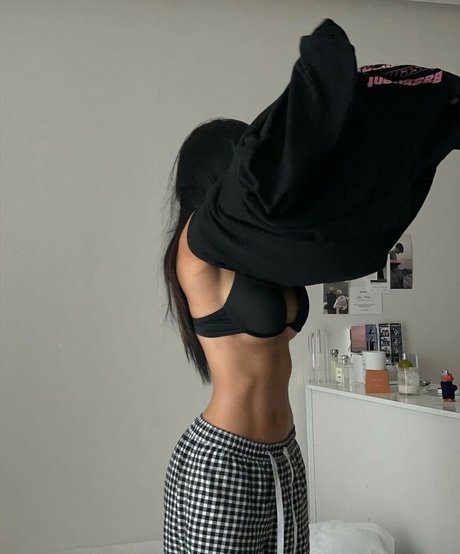 minnie x onlyfans striptease