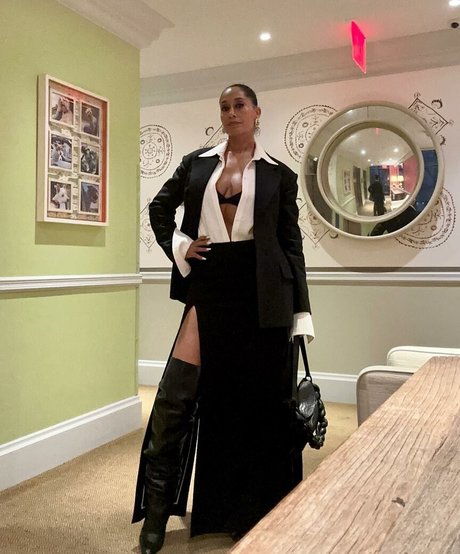 Tracee Ellis Ross onlyfans lean