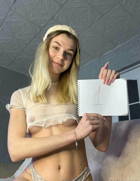 elia roz onlyfans porn leak