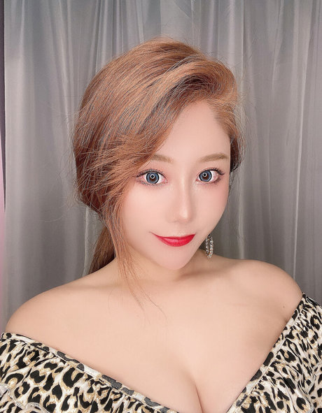 Uying only fans leak nude