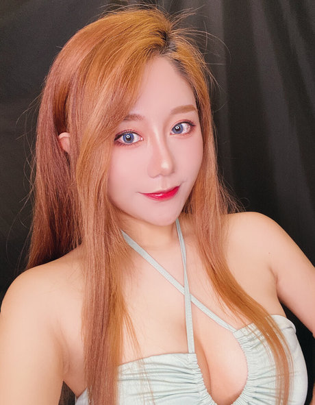 Uying onlyfans leaked nudes