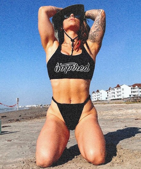 Celeste Bonin onlyfans nude pictures