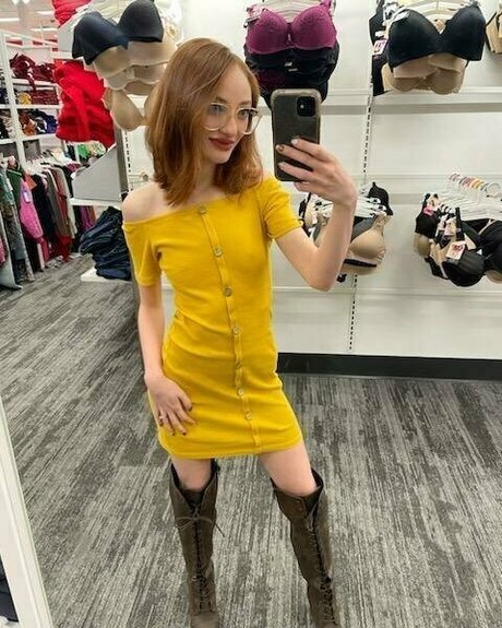 freeburningbeauty onlyfans pics