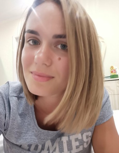 anna monik onlyfans nudes leak