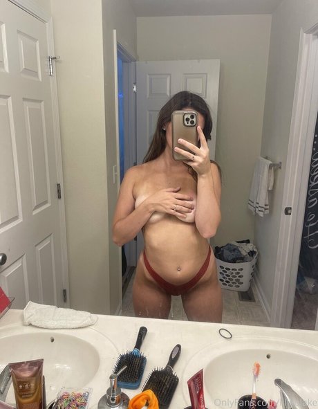 lillyblake onlyfans pic