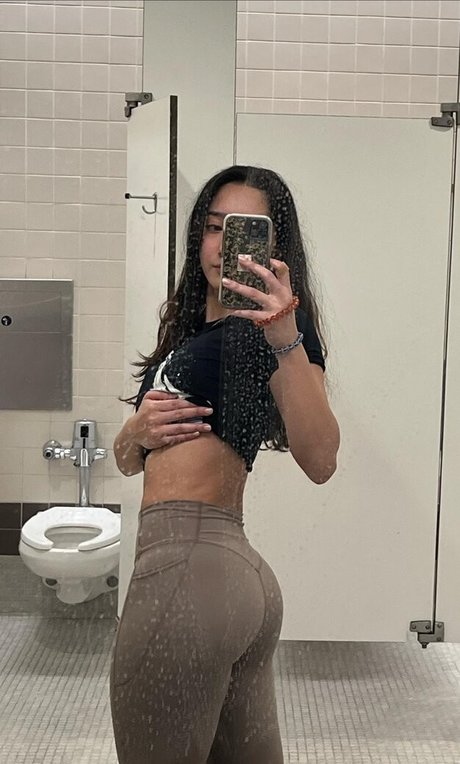 Sabrina Pezeshkian onlyfans leaked