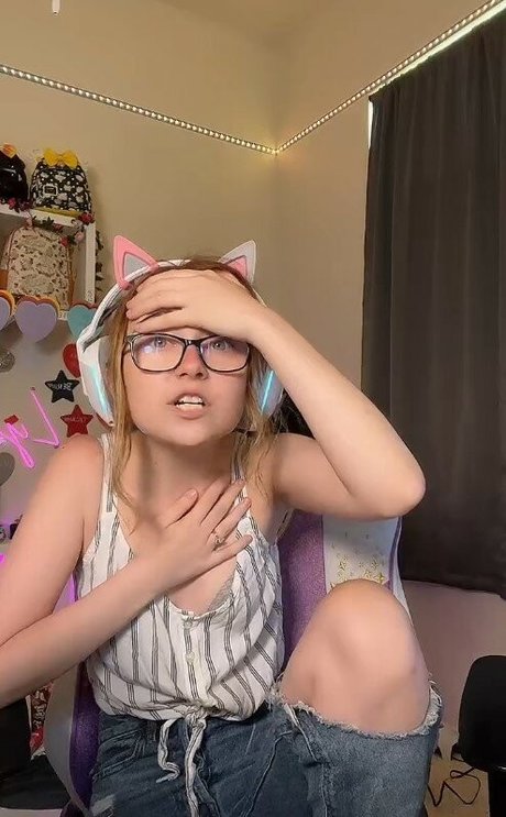 Lyssaurora leaked onlyfans