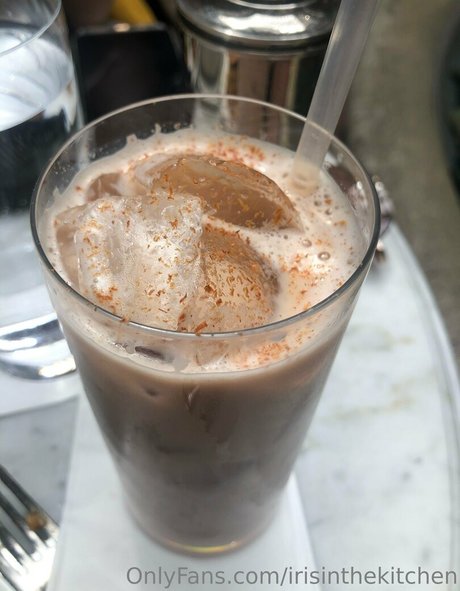 irisinthekitchen nude porn onlyfans