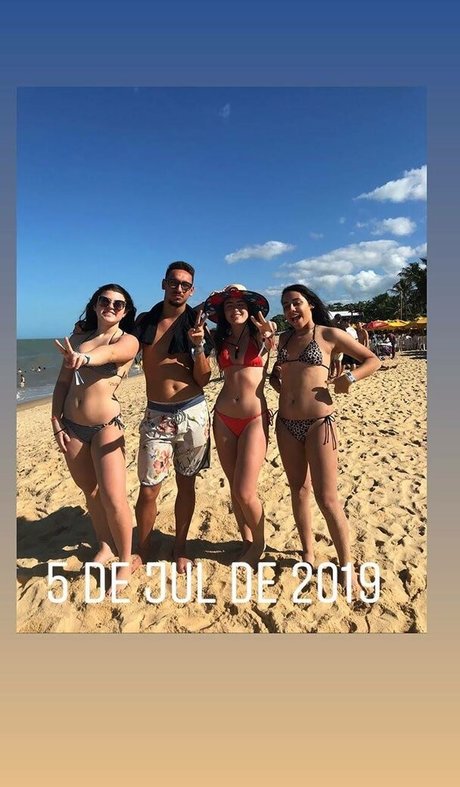 Gabi Amaral onlyfans strip