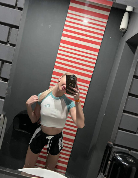 Alferova n_ onlyfans creator