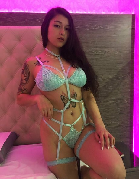 aribunnyyyy onlyfans model photos