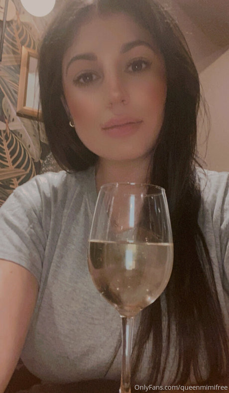 queenmimifree onlyfans exposed