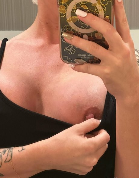 holly38anne nude leaks onlyfans