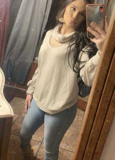 Maranda Authement onlyfans pics