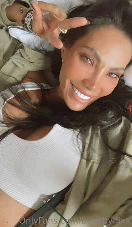 bodybynixx onlyfans nude porn