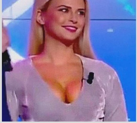 Kelly Vedovelli nude onlyfans pics