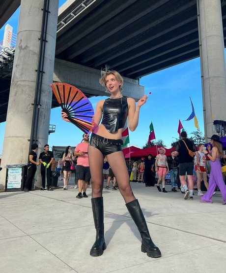 Niamh Adkins Profile pic