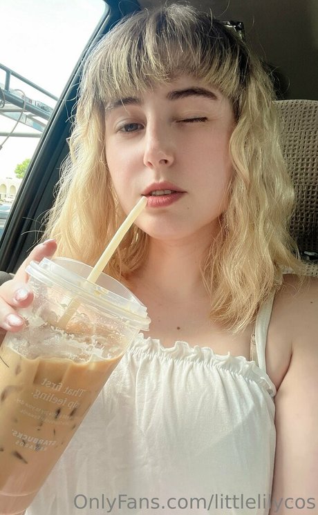 littlelilycos onlyfans model images