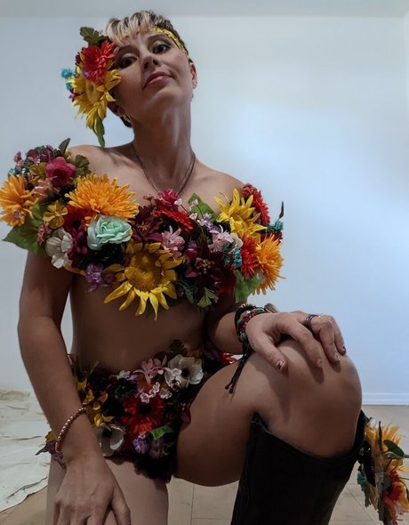 Dr Lindsey Doe onlyfans nudes leaked