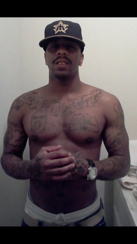 Gangsta desnuda onlyfans