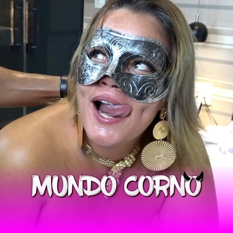 MundoCorno onlyfans boobs