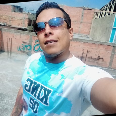 ESNEIDER ARANGO onlyfans exposed