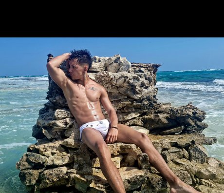 EDD GUERRERO onlyfans gratis