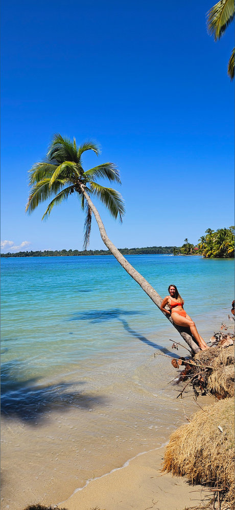 Golden goddess VIP onlyfans post