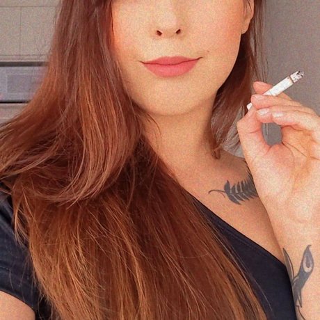 Elise Kitsun_ free only fans