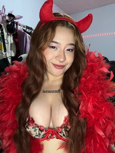 Dolly Love onlyfans fotos