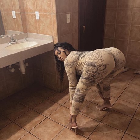 IG ImTheRealMookiiP onlyfans picture