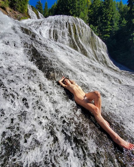 Naked Moss Fairy Sacred Courtesan_ free only fans