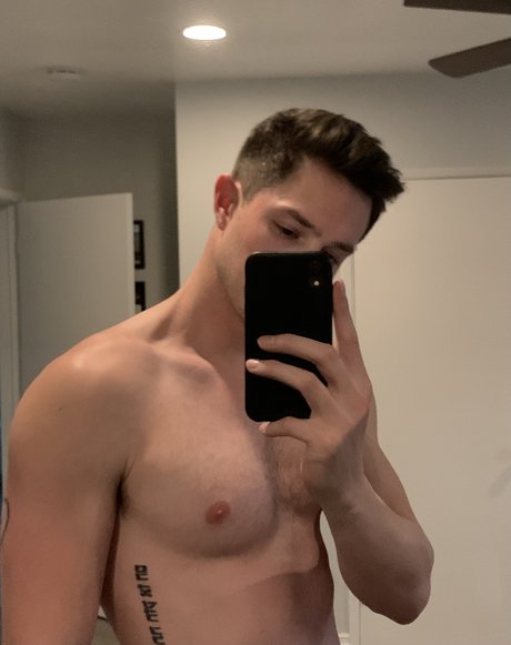 Dominick Whelton onlyfans public photos