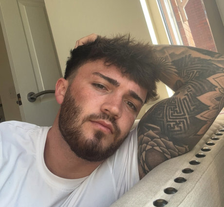 DAN ROBERTSON_ onlyfans nude leaks