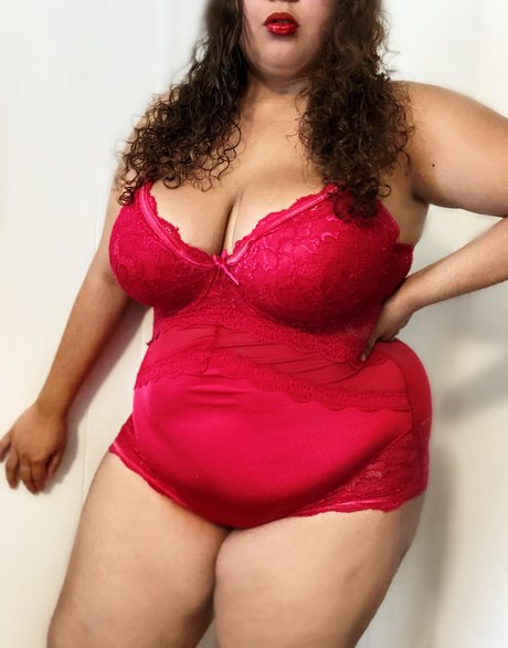 Curvy Trouble onlyfans nude leak