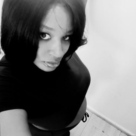 MzThickhips4000 onlyfans leak ass