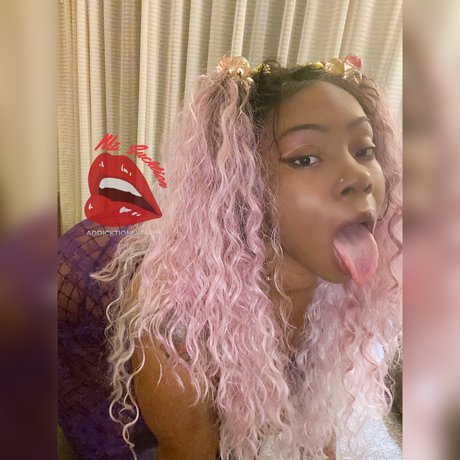 Mz Sucktion onlyfans leak porn