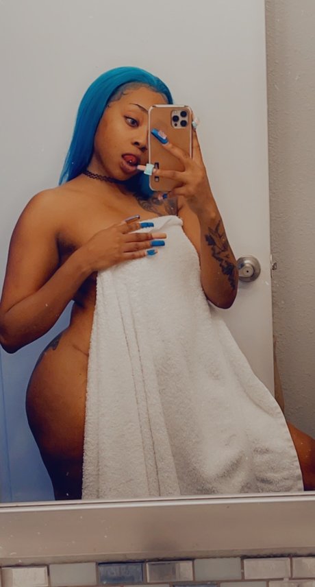 _MzCamalTO3_ feet onlyfans