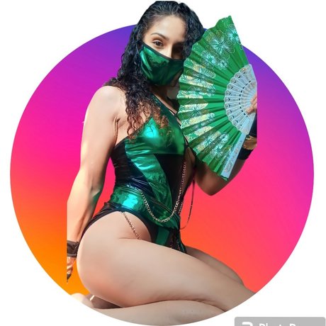 Nasha Lee onlyfans leajs