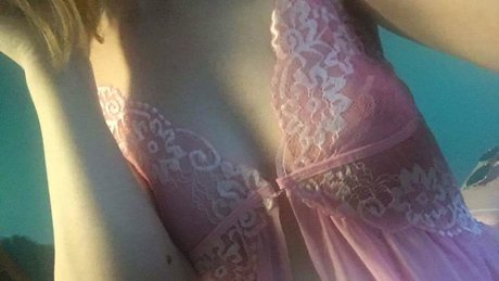 Narina onlyfans model