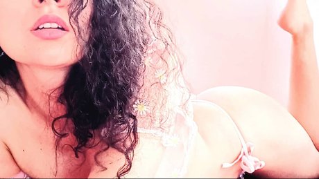 Colombian Bunny onlyfans free content