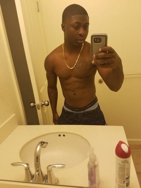 DJ2CRUCIAL boobs onlyfans