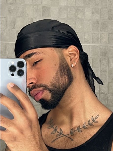 SebasAcostaFit onlyfans public photos