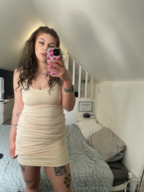 Daisy Jones FREE PAGE_ onlyfans nude leaks