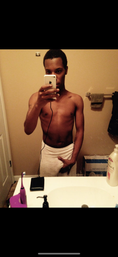 Dee Nasty naked onlyfans leaked