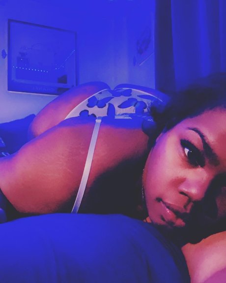 GG BeeniT leaked onlyfans