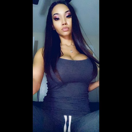 Candyycandyy onlyfans model