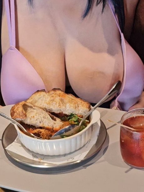 Full Access Ms Food and Boobs onlyfans leak xxx