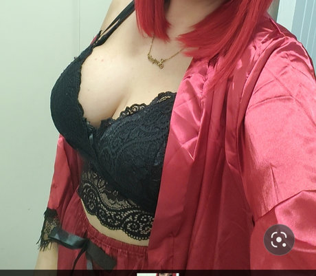 MrsYourSecret onlyfans striptease